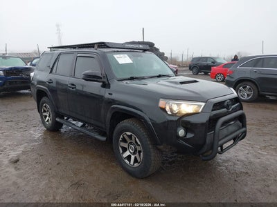 Photo TOYOTA 4runner trd off road.