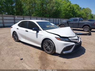 Photo TOYOTA camry se nightshade edition.