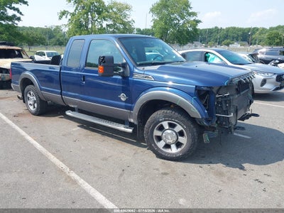 Photo FORD super duty f-250 srw lariat.