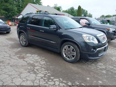 Photo GMC acadia denali.