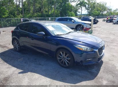 Photo MAZDA mazda3 touring.