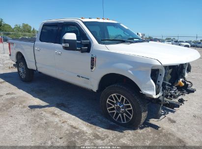 Photo FORD f-350 lariat.