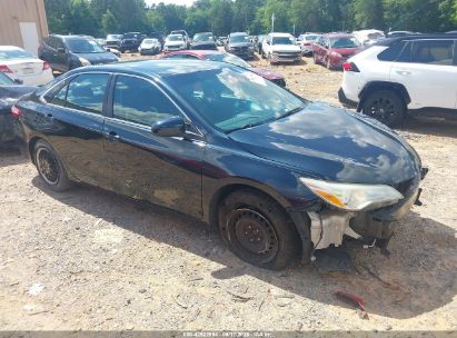 Photo TOYOTA camry le.