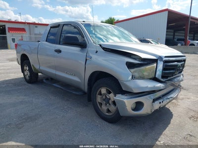 Photo TOYOTA tundra grade 5.7l v8.
