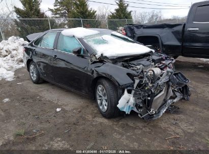 Photo TOYOTA camry le.