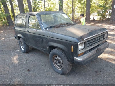 Photo FORD bronco ii  .