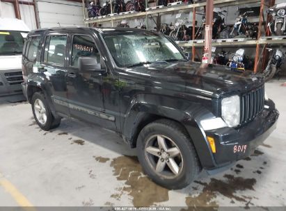 Photo JEEP liberty sport.