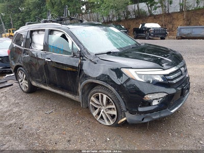 Photo HONDA pilot touring.