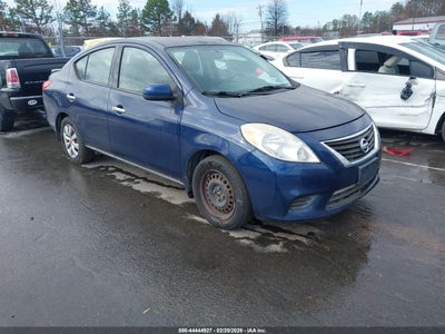 Photo NISSAN versa 1.6 sv.
