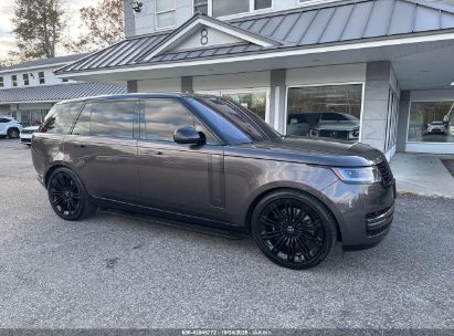 Photo LAND ROVER new range rover first edition.