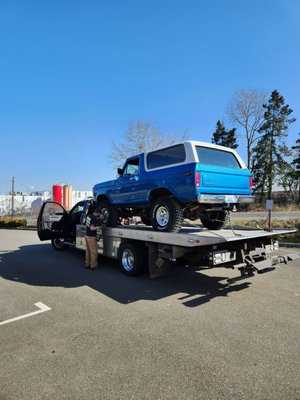 Photo Old Cars Restoration & Repair