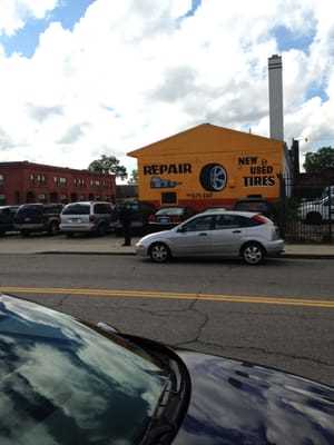 Photo Milwaukee & John R