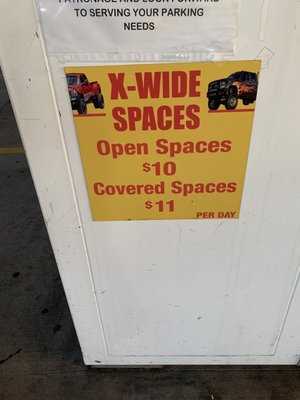 Photo Airport Security Parking