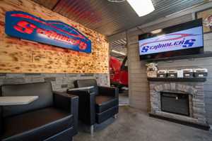 Photo Schindler’s Garage