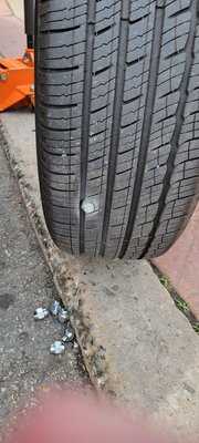 Photo Omar Discount Tires