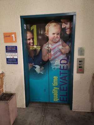 Photo South Locust Street Parking Garage