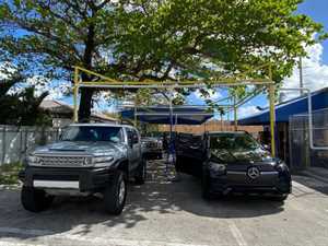 Photo Flamingo’s Laundromat