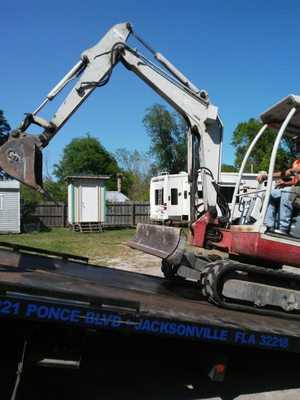 Photo Gina’s Towing