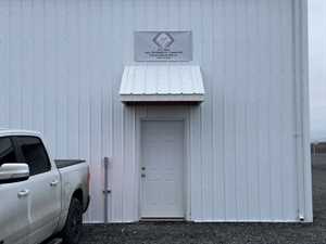 Photo I-27 Glass Shop