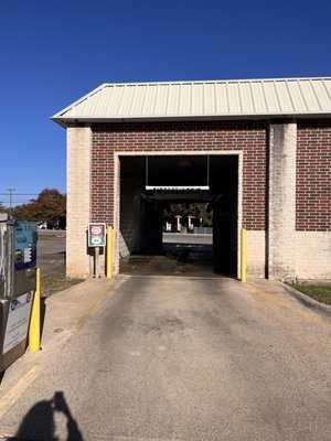 Photo Clean Werks Car Wash - Walnut Ave