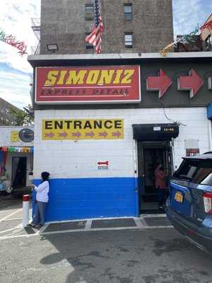 Photo Off Broadway Car Wash