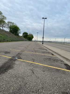 Photo MSP Airport Cell Phone Lot