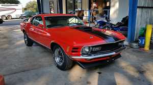 Photo Lester’s Automotive Center