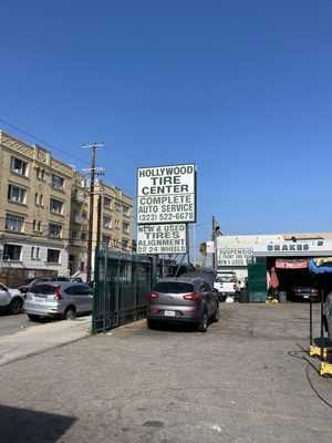 Photo Hollywood Tire Center