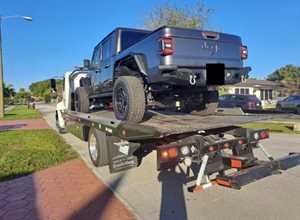Photo Strong Auto Recovery, Towing, Grua