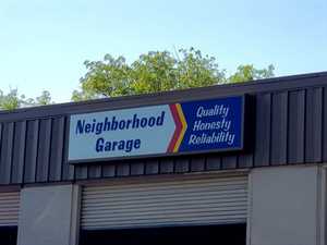 Photo Neighborhood Garage