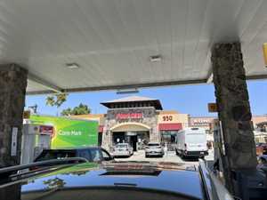 Photo San Diego Gas and Carwash - Eastlake Shell