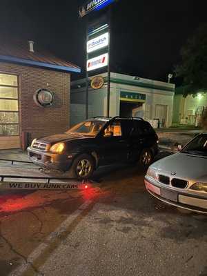 Photo His & Her Towing and Recovery