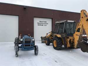 Photo Tractor, Truck & Auto Repair