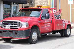 Photo Oak Park Towing Company