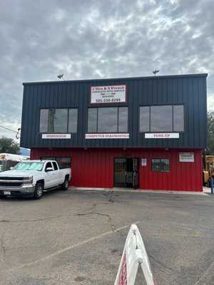 Photo 2 Men & A Wrench Complete Auto Service