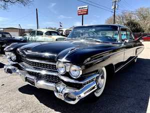 Photo Jerry Dixon’s Automotive & Klassic Kars Center