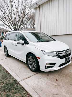 Photo Luxury & Imports-Leavenworth