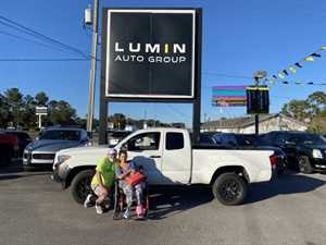 Photo LUMIN AUTO GROUP