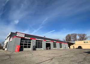 Photo John’s Auto Experts