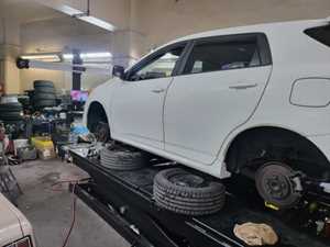 Photo S & T International Auto Body