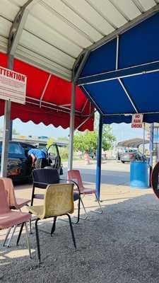 Photo Golden Shine Hand Carwash