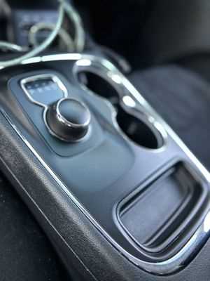 Photo Royalty Detailing