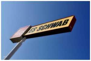 Photo Les Schwab Tire Center