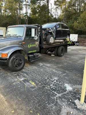 Photo L.I. Towing and Transport