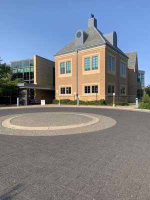 Photo Grosse Pointe Public Library - Woods Branch