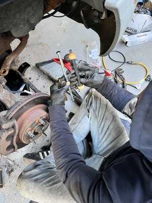 Photo Bob’s Automotive Enterprises